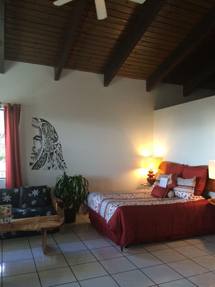 House Of Fountains Bed & Breakfast Lahaina Bagian luar foto