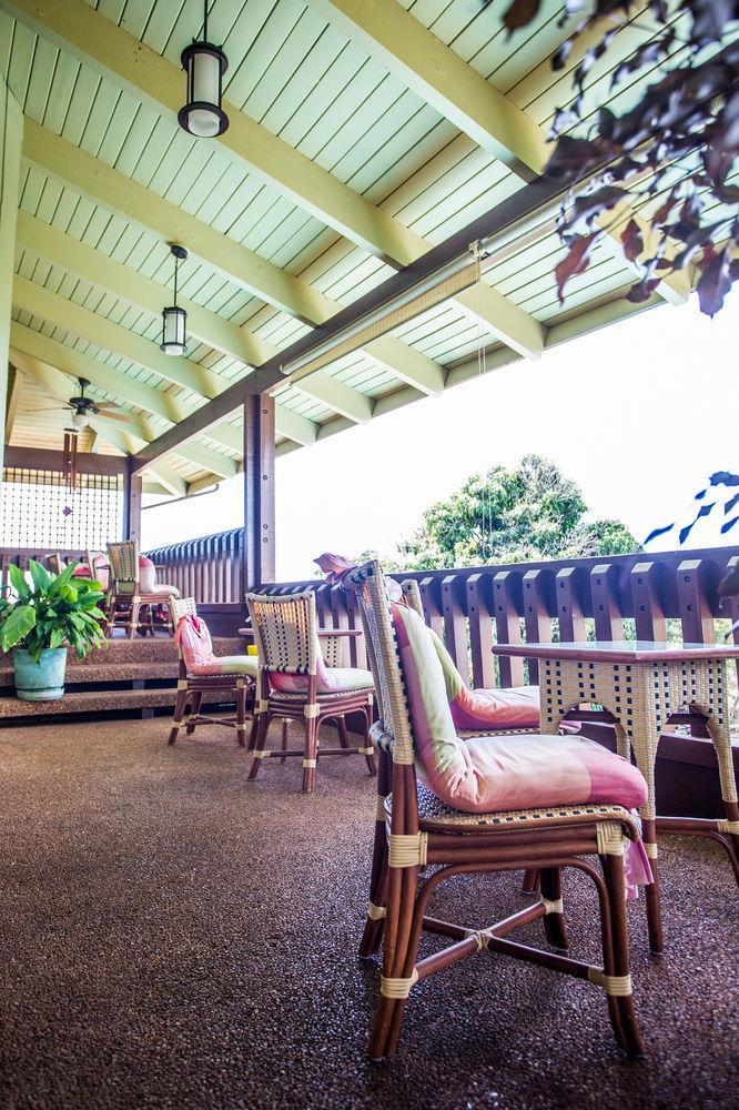 House Of Fountains Bed & Breakfast Lahaina Bagian luar foto