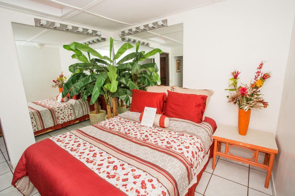 House Of Fountains Bed & Breakfast Lahaina Bagian luar foto