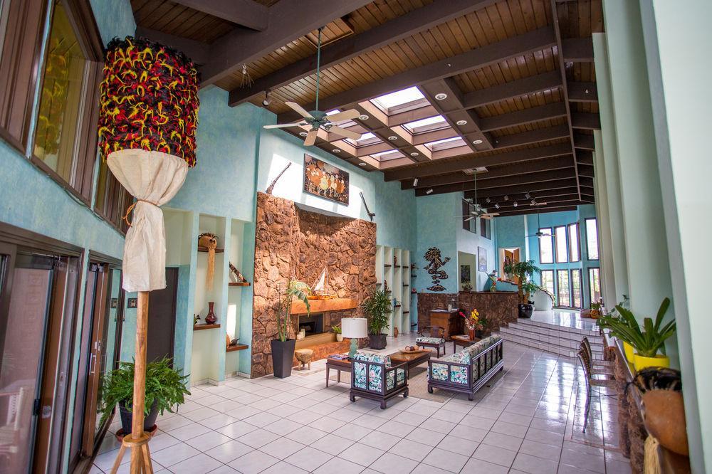 House Of Fountains Bed & Breakfast Lahaina Bagian luar foto